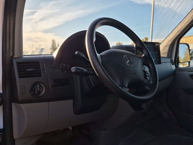 Used 2016 Mercedes-Benz Sprinter 2500 image 10