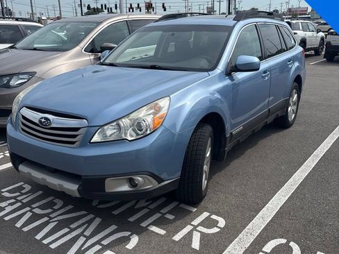 Used 2011 Subaru Outback 2.5i Limited AWD/4WD image 7