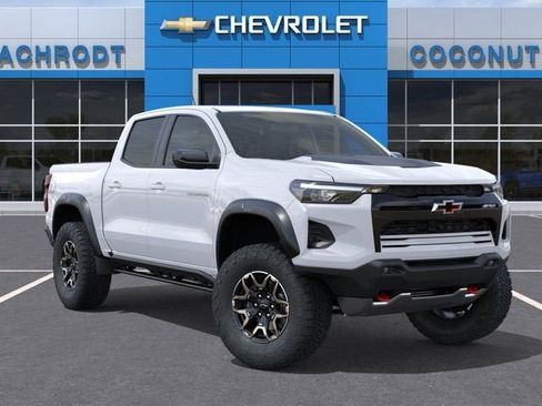 New 2026 Chevrolet Colorado ZR2 w/ Technology Package AWD/4WD image 7