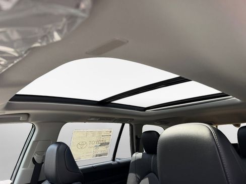 New 2026 Toyota Grand Highlander AWD image 25