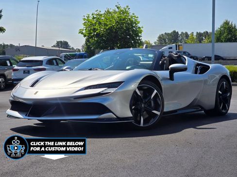 Used 2022 Ferrari SF90 Spider AWD/4WD image 1