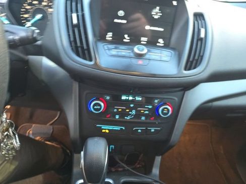 Used 2018 Ford Escape SE w/ SE Sync 3 Package FWD image 8