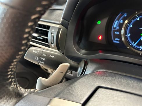 Used 2019 Lexus IS 350 F Sport w/ F Sport Package RWD image 20