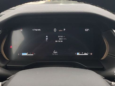 Certified 2025 Jeep Grand Cherokee Laredo X w/ Luxury Tech Group I image 30