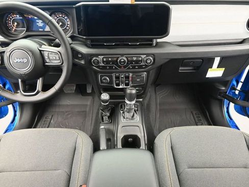 New 2025 Jeep Gladiator Sport image 23