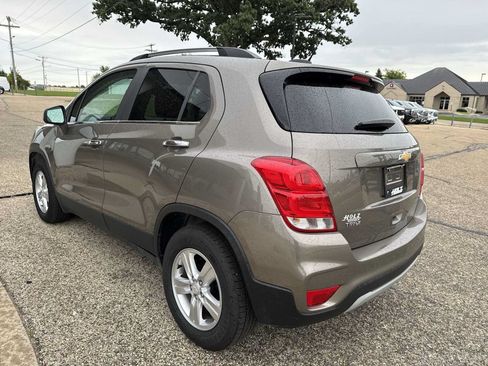 Certified 2020 Chevrolet Trax LT w/ LT Convenience Package FWD image 26