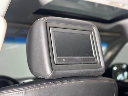 Used 2017 Nissan Armada Platinum w/ Captain Seat Package image 25