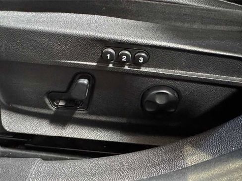 Used 2019 Alfa Romeo Giulia w/ Quick Order Package 22K Sport image 33