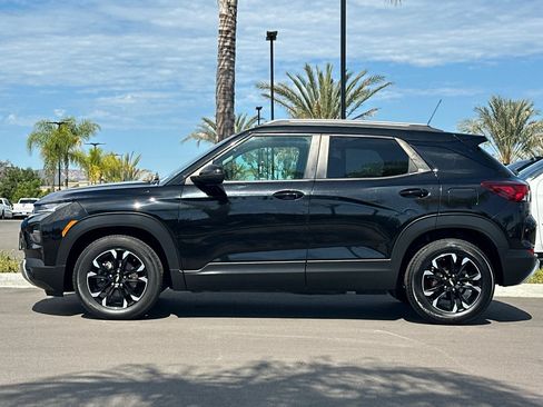 Used 2021 Chevrolet TrailBlazer LT w/ Convenience Package FWD image 7