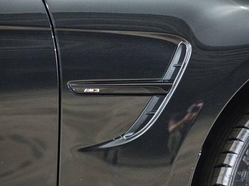 Used 2018 BMW M3 RWD image 42