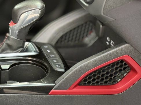 Used 2021 Chevrolet TrailBlazer RS w/ Convenience Package image 25