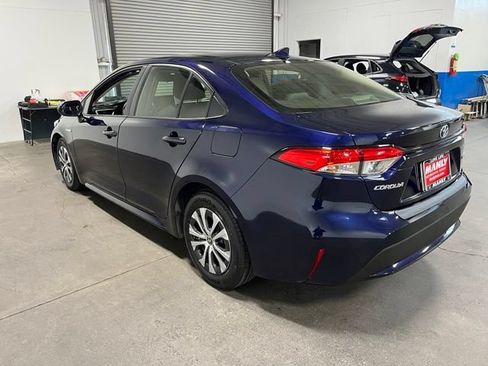 Used 2021 Toyota Corolla LE FWD image 5