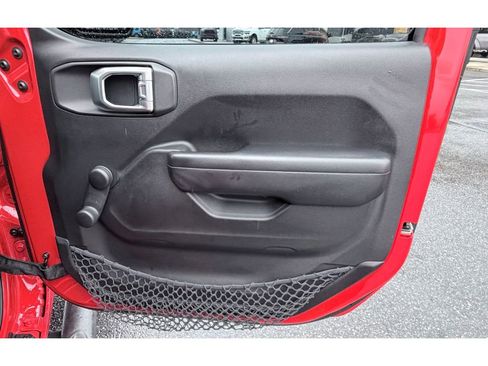 Used 2018 Jeep Wrangler Sport image 22