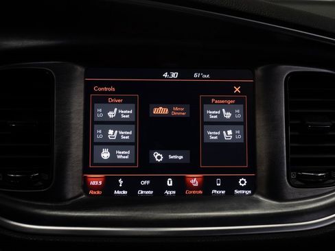 Used 2018 Dodge Charger R/T image 32