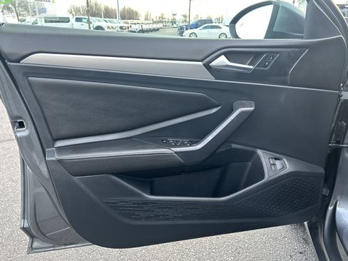 Used 2023 Volkswagen Jetta S image 15