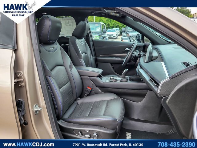 Used 2025 Cadillac XT4 Sport AWD/4WD image 32