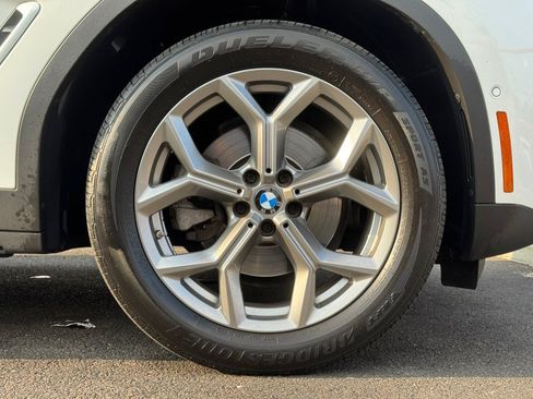 Used 2021 BMW X4 xDrive30i w/ EXECUTIVE PACKAGE w/ Premium Package AWD/4WD image 18