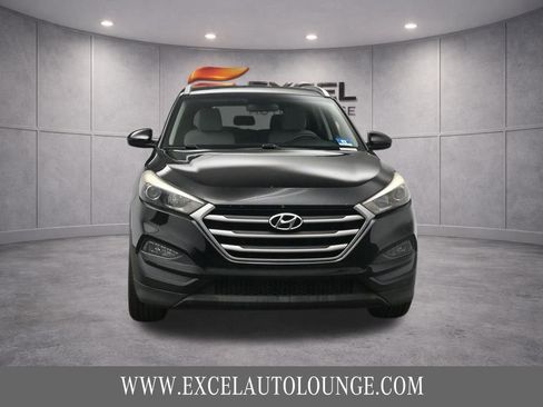 Used 2017 Hyundai Tucson SE image 9