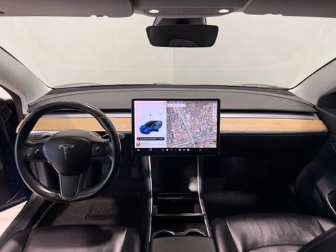Used 2018 Tesla Model 3 Long Range image 13