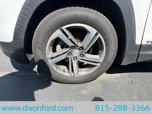 Used 2018 GMC Terrain SLT w/ Preferred Package FWD image 8