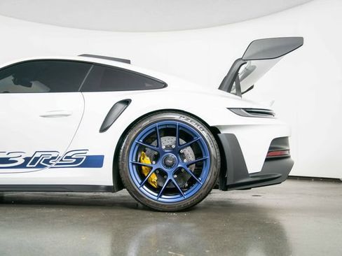 Used 2024 Porsche 911 GT3 RS w/ Weissach Package RWD image 12