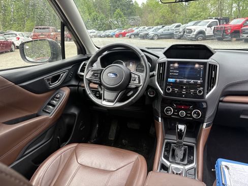 Used 2019 Subaru Forester Touring AWD/4WD image 6
