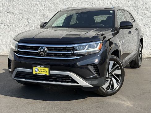 Used 2023 Volkswagen Atlas Cross Sport SE w/ Panoramic Sunroof Package AWD/4WD image 3