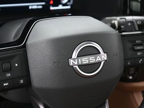 New 2026 Nissan Pathfinder Platinum AWD/4WD image 12