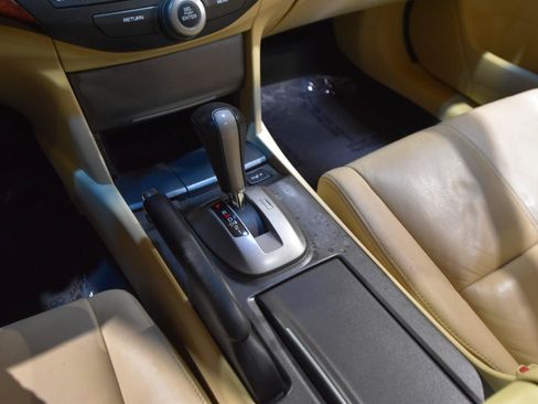 Used 2010 Honda Crosstour EX-L image 22