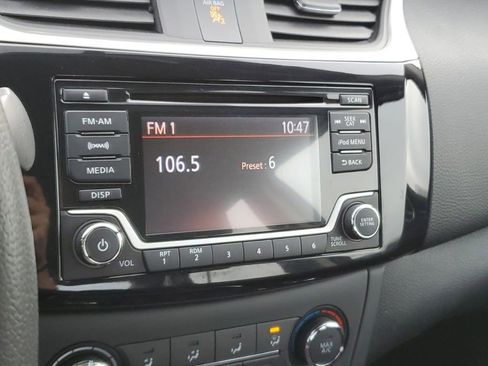 Used 2017 Nissan Sentra SV image 23