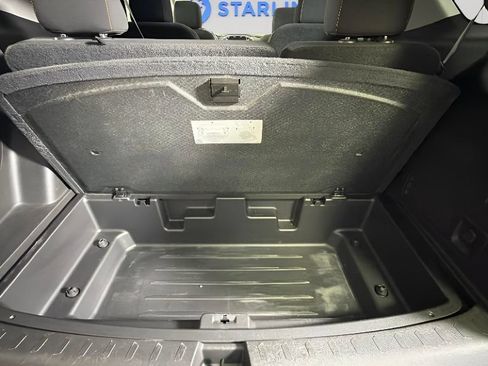 Used 2020 Chevrolet Traverse LT FWD image 30