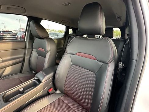 Certified 2025 Nissan Kicks SR AWD/4WD image 26