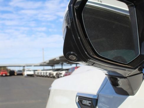 Used 2022 GMC Yukon Denali w/ Max Trailering Package image 18