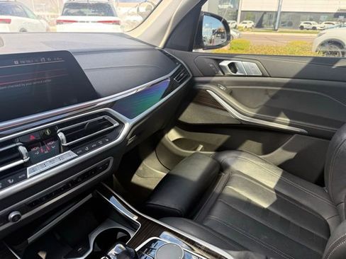 Used 2021 BMW X7 xDrive40i w/ Parking Assistance Package AWD/4WD image 10