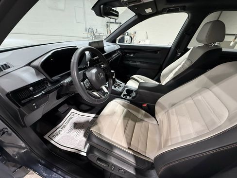 Used 2023 Honda CR-V Sport Touring image 15