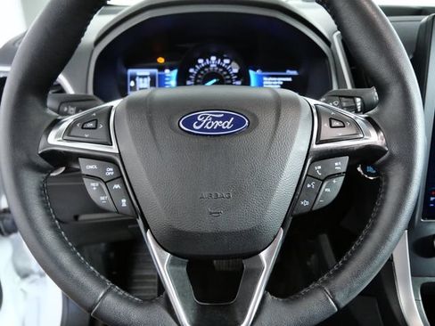 Certified 2023 Ford Edge SEL w/ Convenience Package AWD/4WD image 16