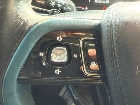 Used 2020 Lincoln Corsair Reserve w/ Equipment Group 201A image 12