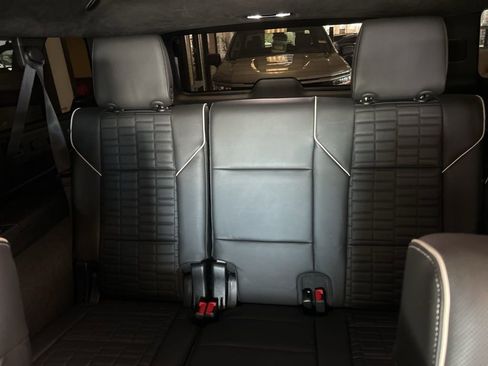 Used 2023 Cadillac Escalade ESV V image 31