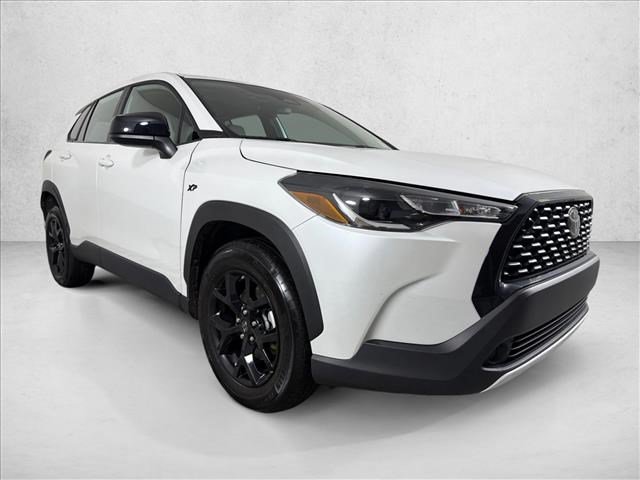 Used 2025 Toyota Corolla Cross L FWD image 1