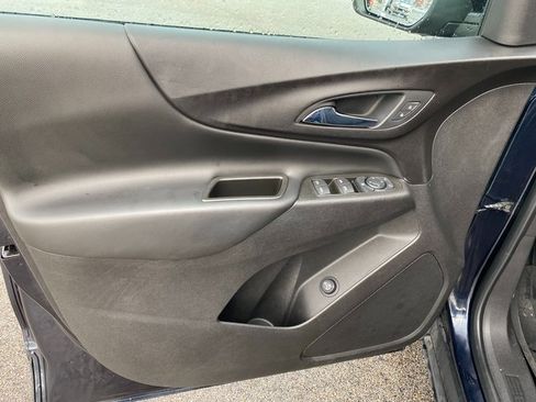 Used 2020 Chevrolet Equinox LT image 18