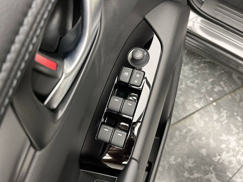 Used 2025 MAZDA CX-5 AWD 2.5 S w/ Preferred Package image 7