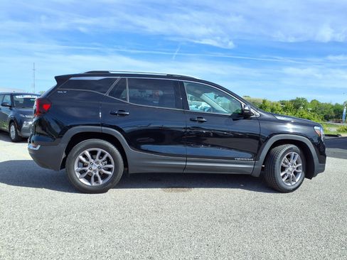 Used 2023 GMC Terrain SLT FWD image 36