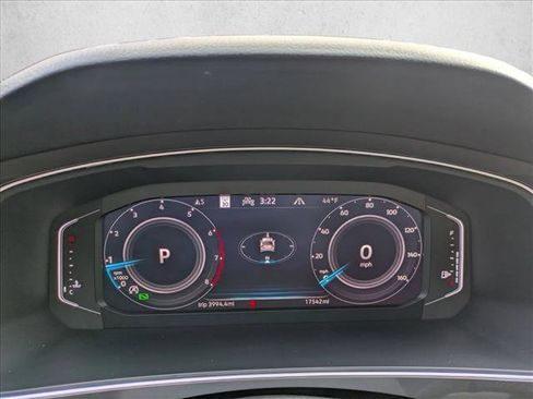 Used 2024 Volkswagen Tiguan SEL R-Line image 11