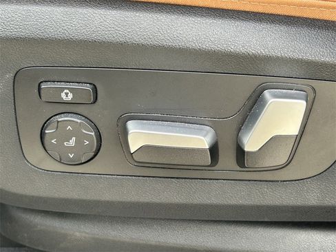 Used 2024 BMW X5 xDrive40i w/ M Sport Package image 30