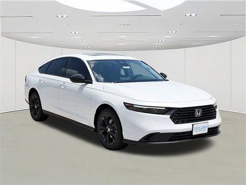 New 2025 Honda Accord SE image 1
