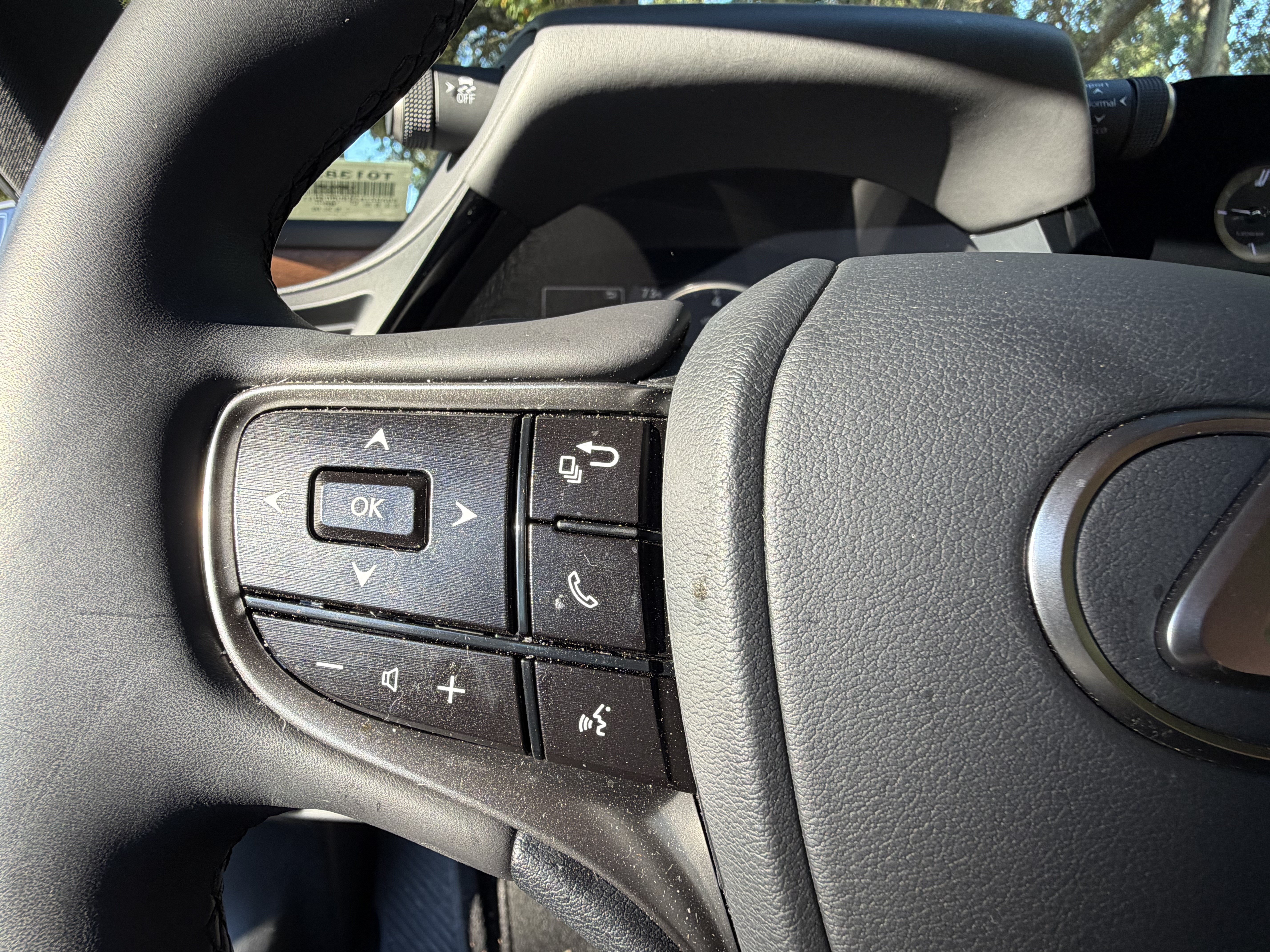 Certified 2025 Lexus ES 350 w/ Premium Package FWD image 18