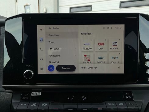 Used 2025 Toyota Camry LE image 27