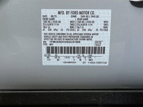 Used 2025 Ford Explorer Active image 37