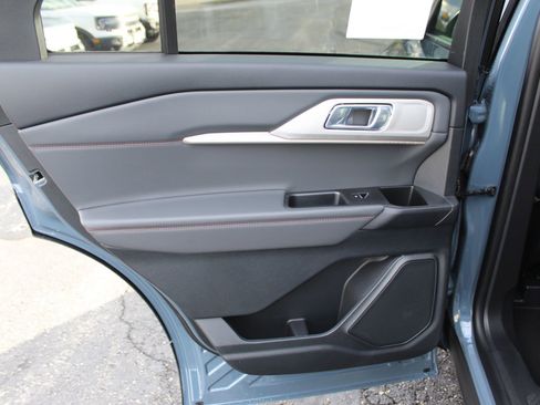 New 2026 Ford Explorer Active AWD/4WD image 18