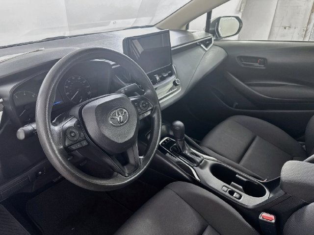 Used 2023 Toyota Corolla LE FWD image 12